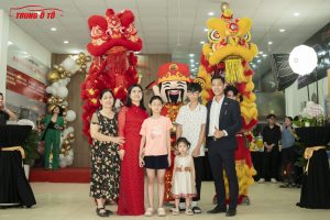 Trung Ô Tô phát biểu tại buổi khai trương showroom 237 Nguyễn Xiển