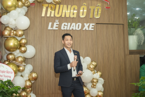 Trung Ô Tô phát biểu tại buổi khai trương showroom 237 Nguyễn Xiển