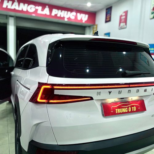 Hyundai Custin 2023 1.5T tiêu chuẩn. Sx 2023