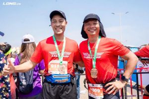 Trung Ô Tô và Phạm Thành Long cùng cộng đồng EagleCamp chạy bộ rèn luyện sức khỏe