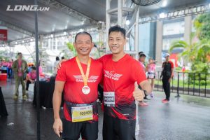 Trung Ô Tô và Phạm Thành Long cùng cộng đồng EagleCamp chạy bộ rèn luyện sức khỏe